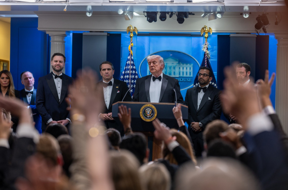 Na Trampa pucao inženjer bez dosijea: Evo ko je osumnjičeni