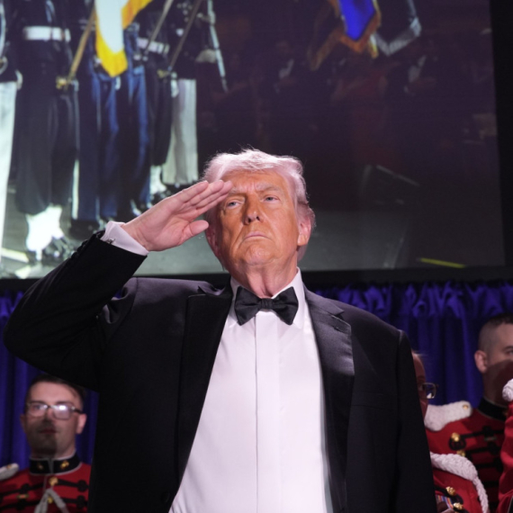 Tramp i Vens hitno evakuisani; Širi se snimak napada; FBI opkolio kuću osumnjičenog FOTO/VIDEO