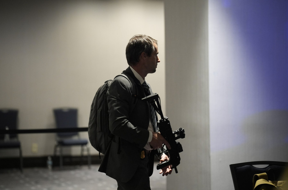 Objavljen snimak: Ovako je uhvaćen osumnjičeni za napad na Trampa FOTO/VIDEO