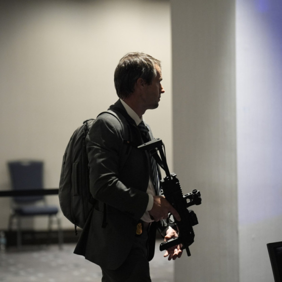 Objavljen snimak: Ovako je uhvaćen osumnjičeni za napad na Trampa FOTO/VIDEO