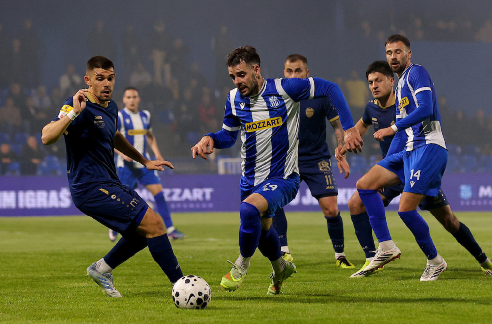 Radnik sa penala promašio tri boda na Karaburmi VIDEO