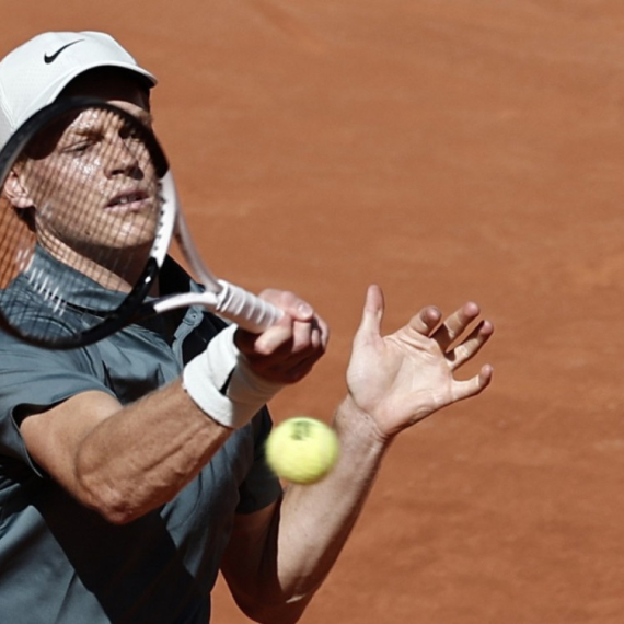 Siner bez ikakvih problema u 1/8 finala Madrida