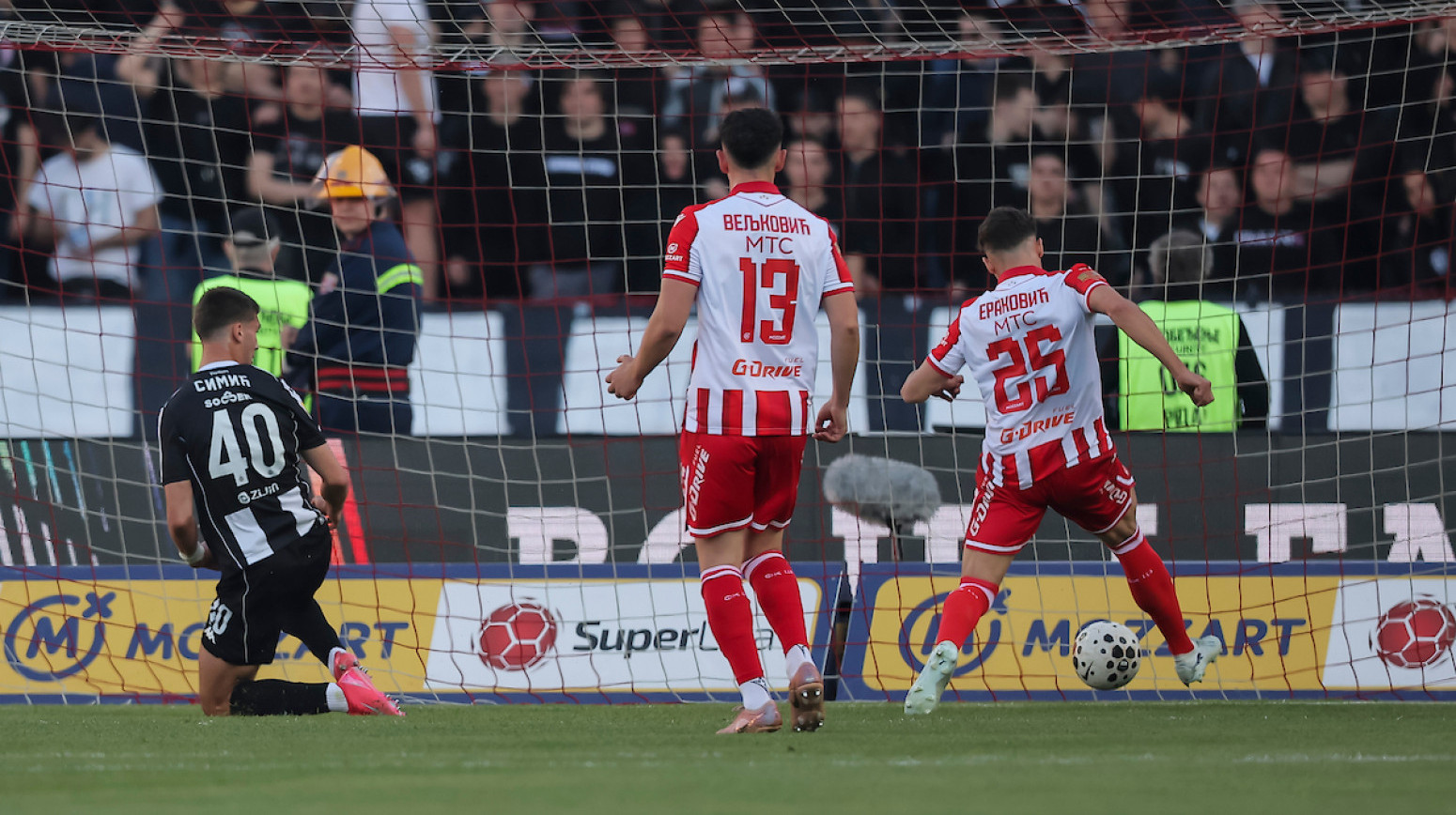 Katai "na tacnu" Erakoviću – Zvezda prva do gola u derbiju VIDEO