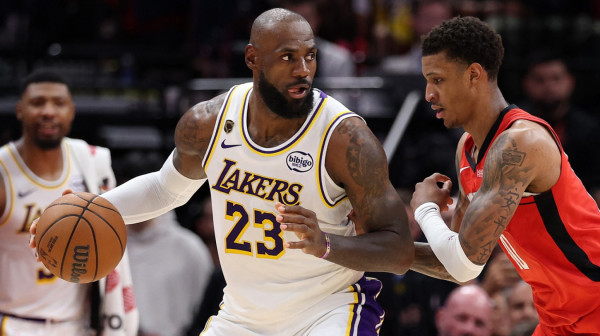 Hjuston pobegao od metle – Lebron nije ličio na sebe VIDEO