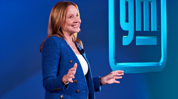 Milionske plate uprkos milijardama gubitaka: Kako su šefovi auto-giganata prošli u 2025.