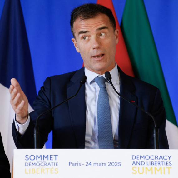 Evroposlanik Goci se povukao iz debate o Srbiji u Parizu; Gujon: "Velika blamaža"