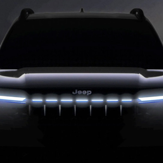 Jeep menja izgled najmanjeg SUV-a: Nova maska svetli i privlači pažnju FOTO/VIDEO