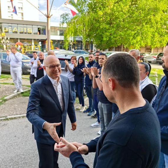 Vučević poručio malobrojnim blokaderima: "Neka drugi pište i vrište, mi ćemo da brinemo o građanima" FOTO