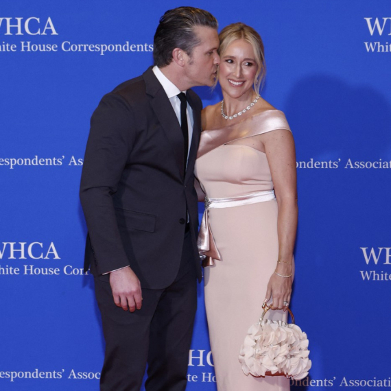 Supruga Pita Hegseta na udaru kritika: "Nosi haljiu s Temua za 12 evra" FOTO