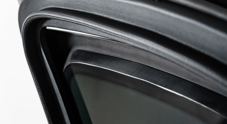 Spolja običan, ali čuva od metaka i eksplozija: Ovaj Rolls-Royce ima ozbiljnu zaštitu FOTO