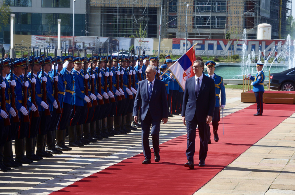 Predsednik Švajcarske u Srbiji; Vučić dočekao Parmelana uz državne počasti, traje tet-a-tet sastanak VIDEO