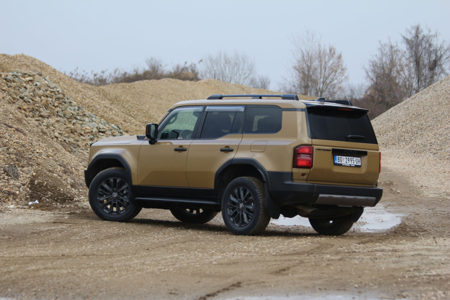 Test: Toyota Land Cruiser – Kuda? Svuda!