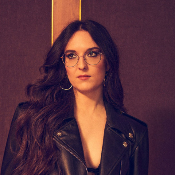 ŠVAJCARSKA: Veronica Fusaro – Alice