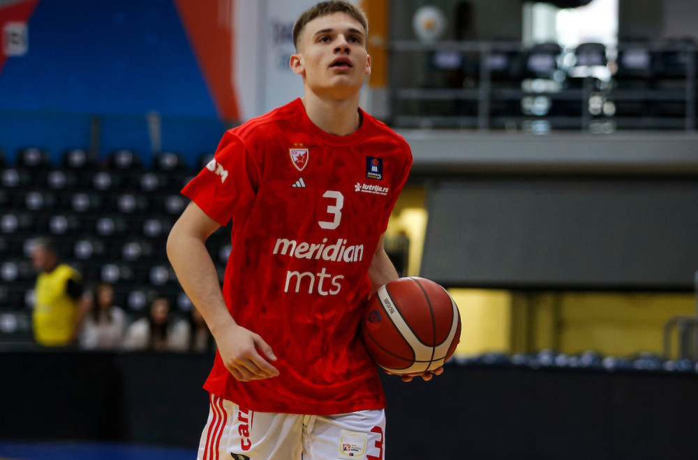 Zvezdino dete potpisalo za Megu