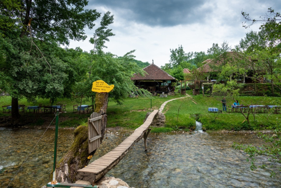 Na samo 90 km od Beograda krije se nestvarna reka: Voda ledena i kristalno čista, prizori kao iz filma FOTO