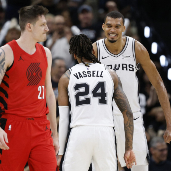 San Antonio završio posao – Vembanjama čeka Jokića VIDEO