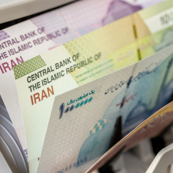 Nagli pad: Neviđeno potonuće ove valute