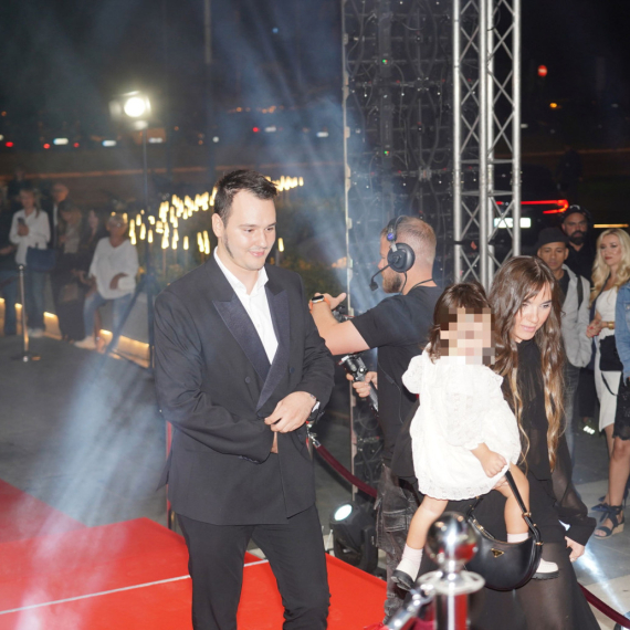 Aleksa Balašević objavio prvu sliku sina Đorđa: "Ja sam dete neba" FOTO