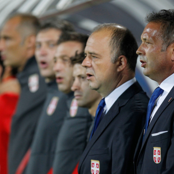 Mihajlović gađao Ljajića daljinskim – anegdota iz svlačionice Srbije se i danas prepričava