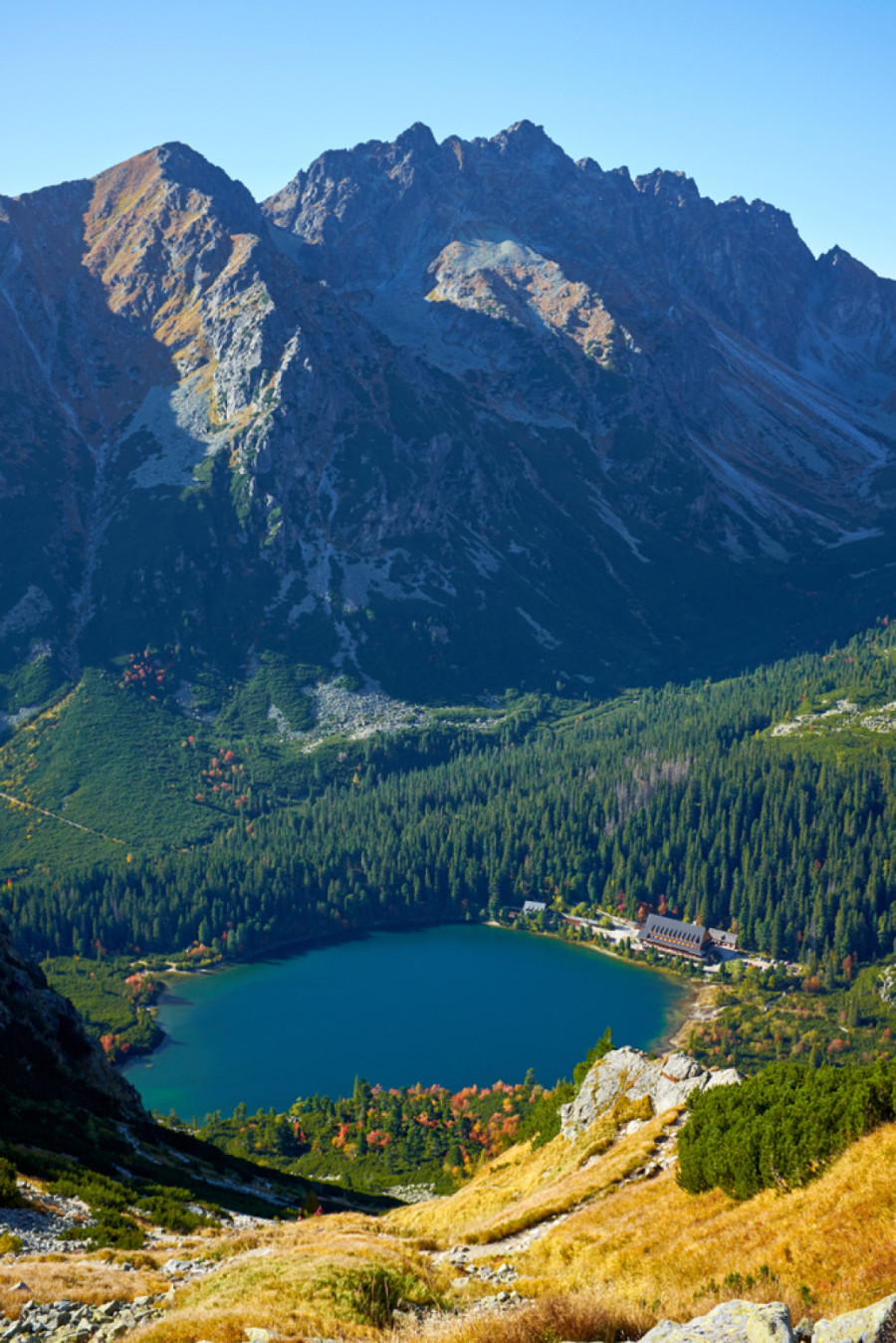 Ovaj evropski grad proglašen je najjeftinijom letnjom destinacijom 2026 – Od banja do planina FOTO