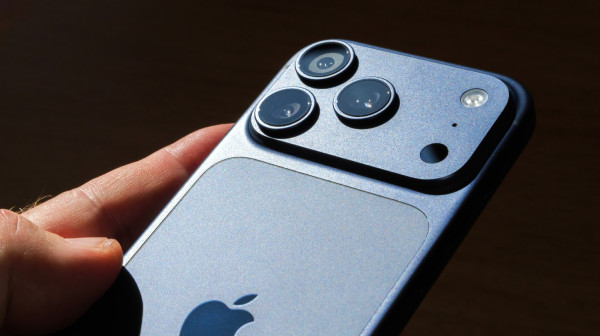 Prazna baterija "ubija" vaš iPhone 17? Evo kako da ga vratite u život