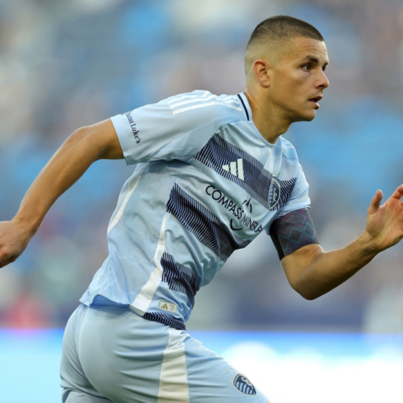 Zvezdino dete kao kapiten u Sportingu: "Voleo bih sa Anrijem da idem na večeru"