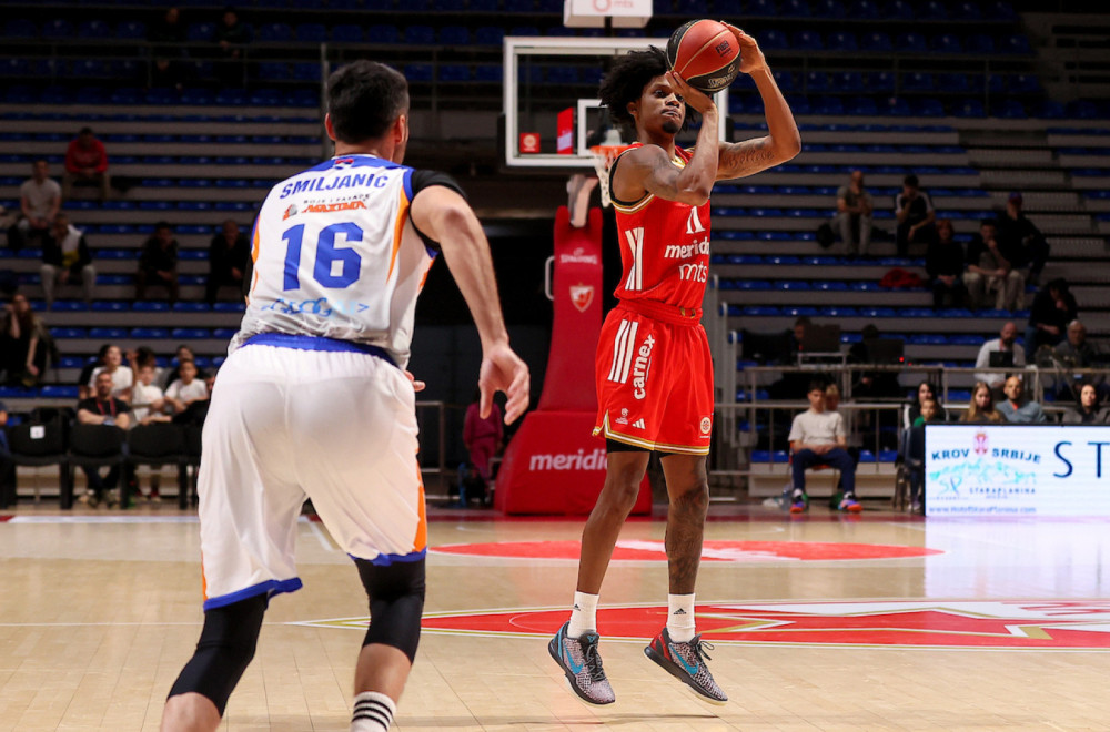 Zvezda u jakom ritmu – revija trojki crveno-belih