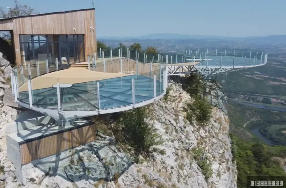 Prilaz do kablarske balerine biće kao pista: Asfaltira se put do staklenog vidikovca; Obustavlja se saobraćaj