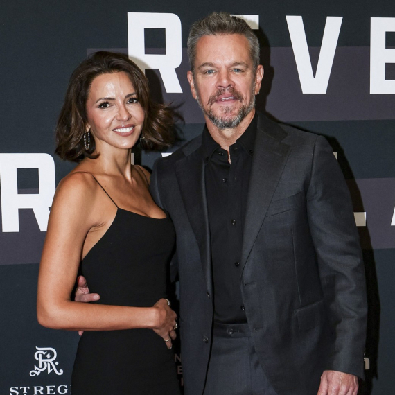 O njihovom braku svi sanjaju, ali nju sada surovo napadaju: "Kako je moguće da je tako mršava" FOTO