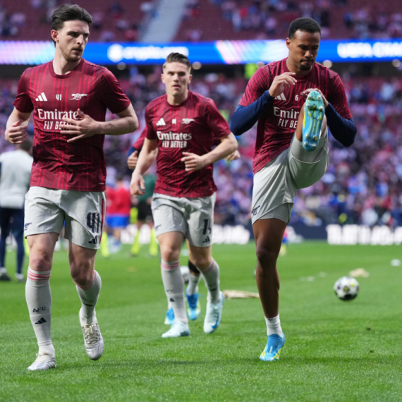 Opet se merila dužina trave u Madridu VIDEO