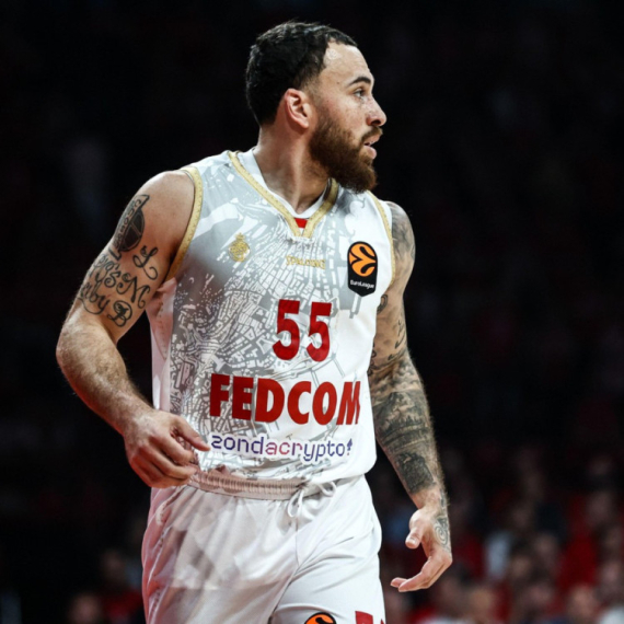 Majk Džejmsu preti tri meča suspenzije