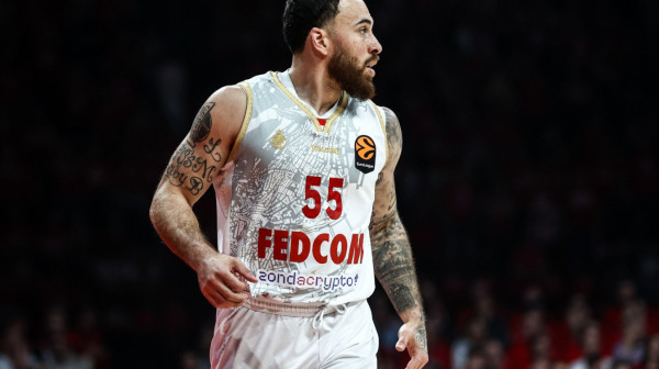 Majk Džejmsu preti tri meča suspenzije