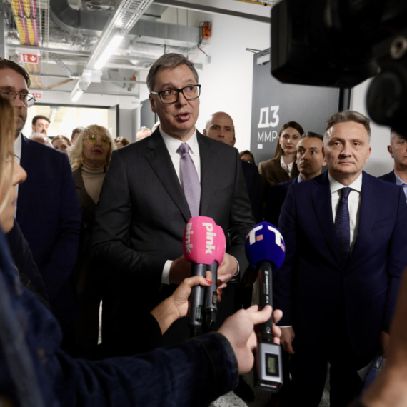 Vučić: "Kragujevac će da postane centar sveta"; "Obilaznica gotova do kraja godine"