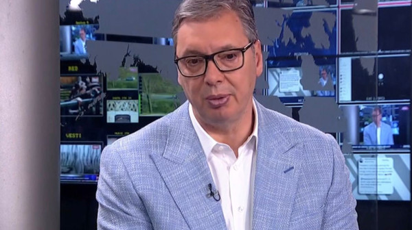 Predsednik Vučić uputio saučešće povodom smrti Vladimira Cvetkovića