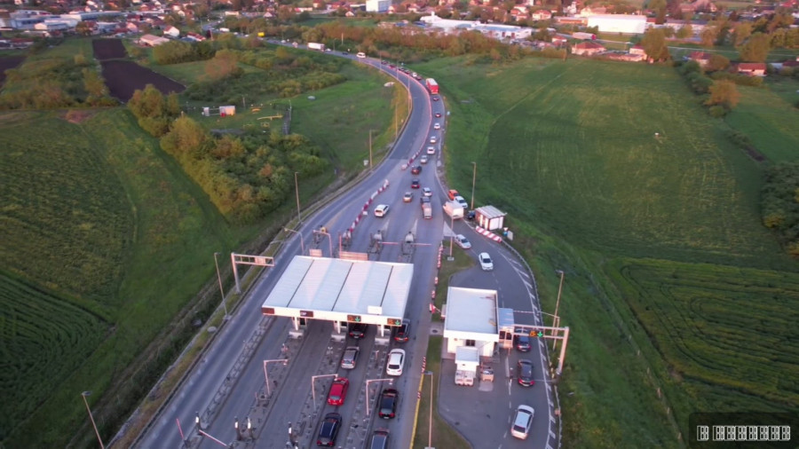 Ko je krenuo predveče, spasio se: Ovako trenutno izgleda auto-put ka Zlatiboru FOTO