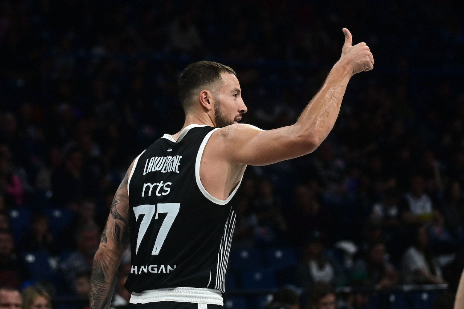 Lovernj porukom na srpskom oduševio navijače; Partizan počinje Evroligu