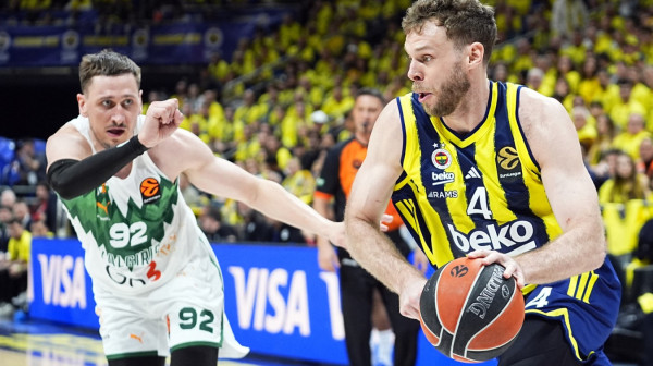 Doktorski: Meli "izbušio" Žalgiris – Fener na korak od F4