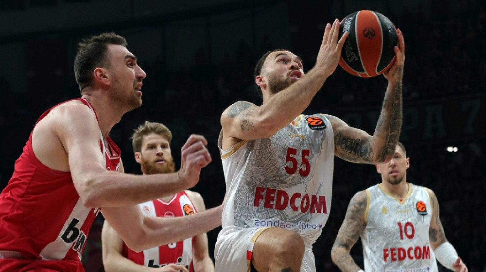 Olimpijakos "zgromio" Monako – Džejms isključen VIDEO