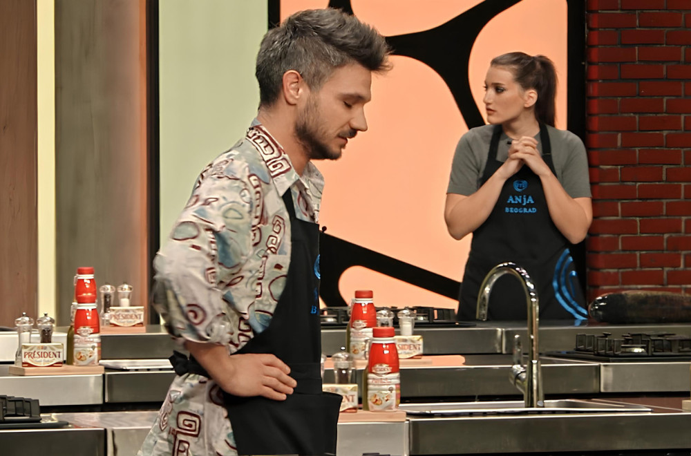 Onesvestiću se!!; Je l ona mrtva? VIDEO