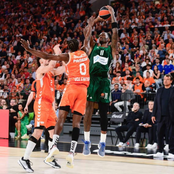 Neviđena "ludnica" u Španiji: Utakmica sezone! Hejs-Dejvis "ubio" Valensiju u poslednjoj sekundi produžetka