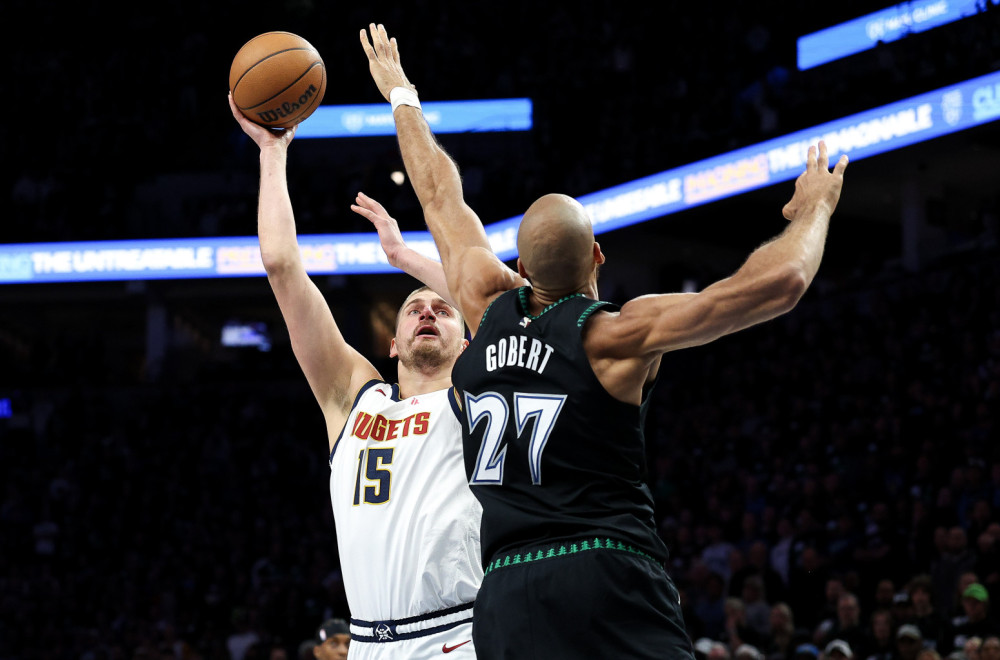 Jokić opet u centru haosa – Denver pred eliminacijom! VIDEO
