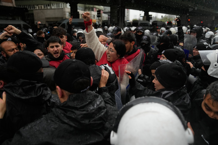 Haos u Istanbulu: Brutalne scene sa protesta obišle svet - privedeno 550 ljudi FOTO/VIDEO
