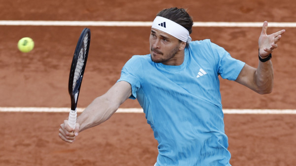 Zverev rutinski do finala Madrida, a sada – Siner