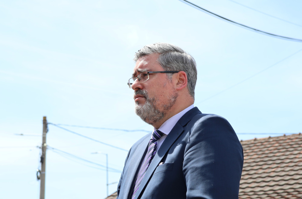 Starović Đilasu: Kako pledirate na evropski predznak kada ste u Skupštini glasali protiv evropskih zakona?