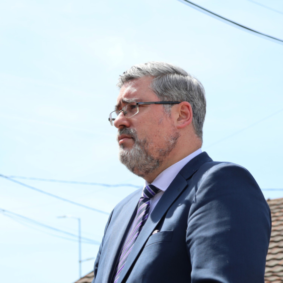 Starović Đilasu: "Kako pledirate na evropski predznak kada ste u Skupštini glasali protiv evropskih zakona?"
