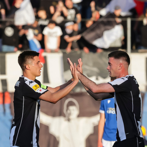 Partizan se pita za sve u Humskoj
