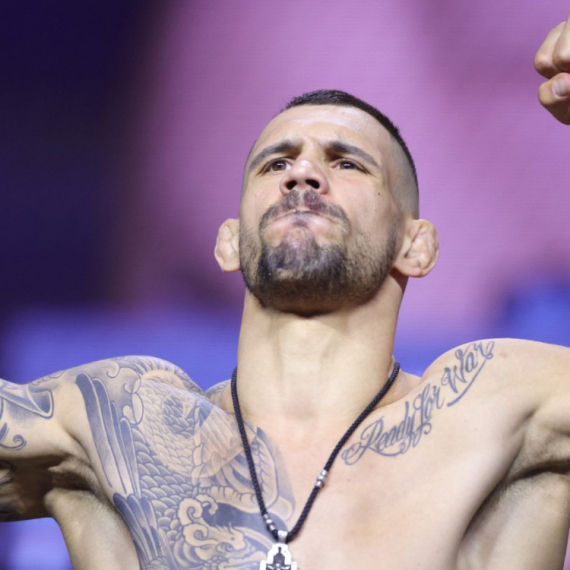 Rakić u dresu Srbije najavio dolazak na UFC Beograd FOTO