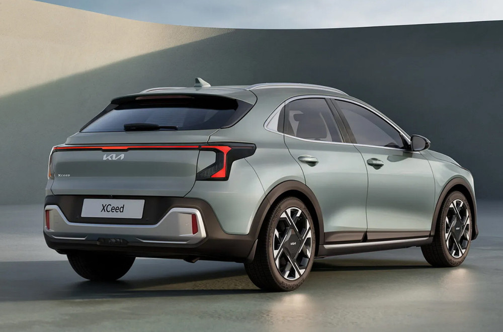 Kia drastično izmenila XCeed: Benzinski krosover sada izgleda kao EV model FOTO