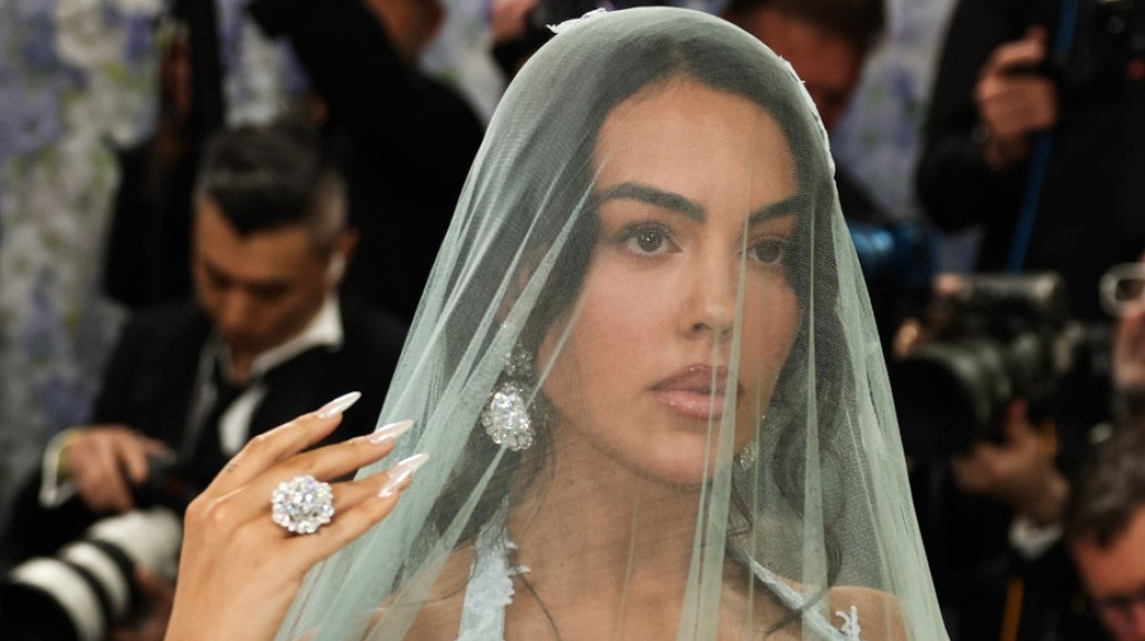 Georgina opet razbesnela stajlingom: "Nije ti ovde mesto, idi kući" FOTO