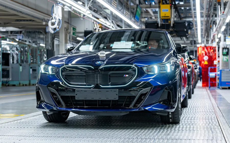 Za prvi milion EV trebalo im skoro 11 godina – drugi milion stigao za samo dve!